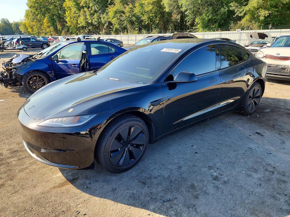 2026 TESLA MODEL 3   