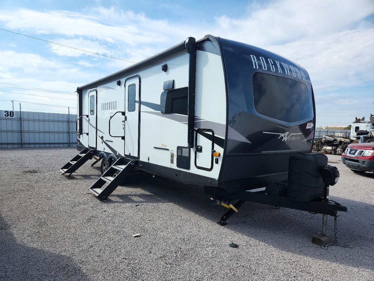 Vue de 2023 ROCKWOOD TRAILER, angle 1