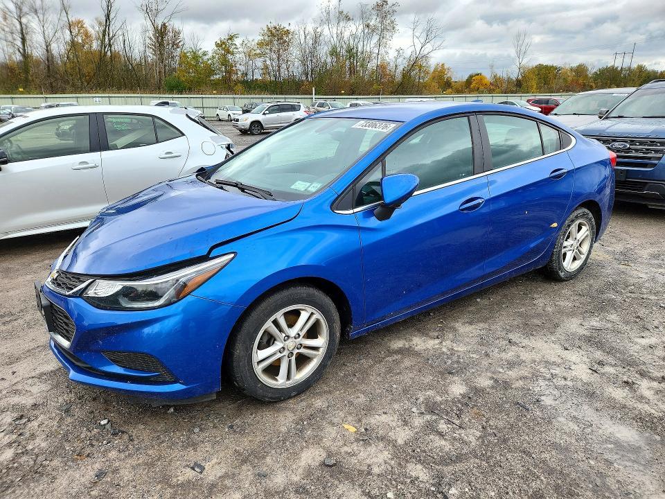 2017 CHEVROLET CRUZE LT  