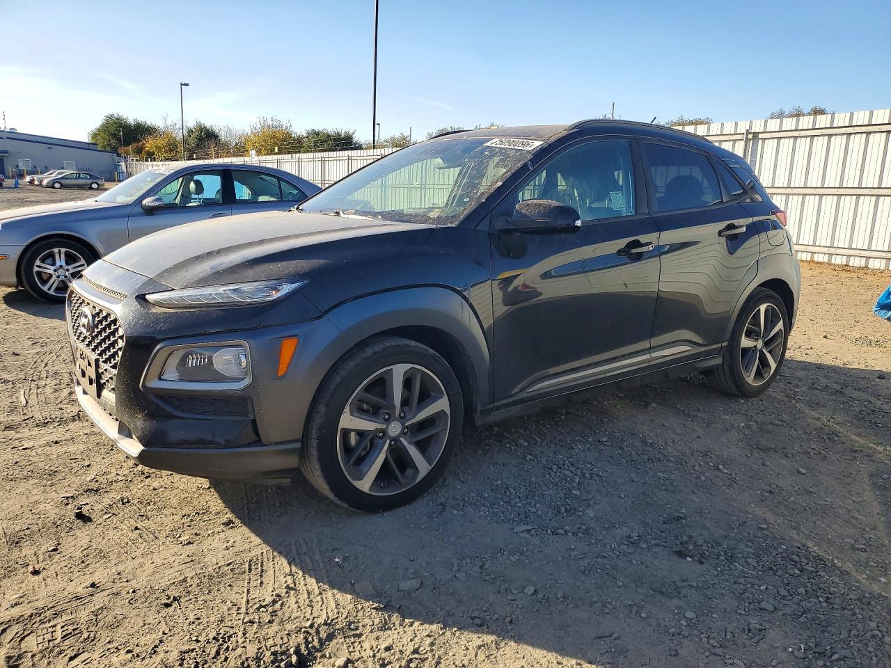 Вид 2018 HYUNDAI KONA LIMITED, угол 1