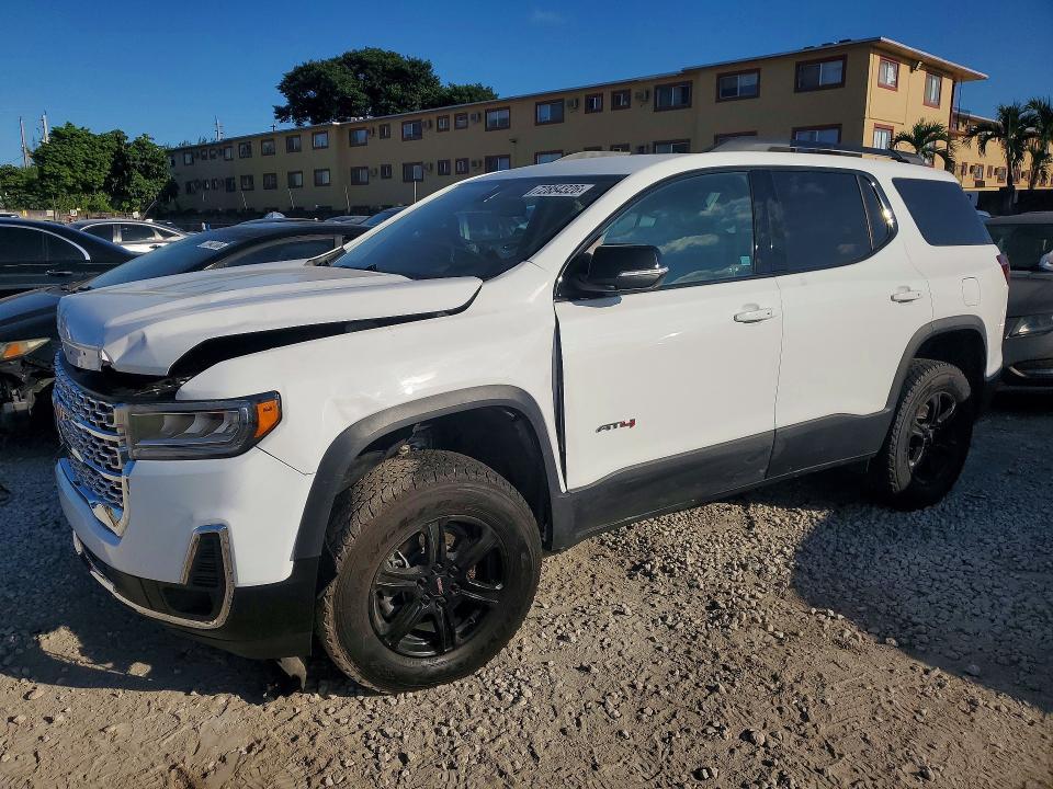2023 GMC ACADIA AT4  