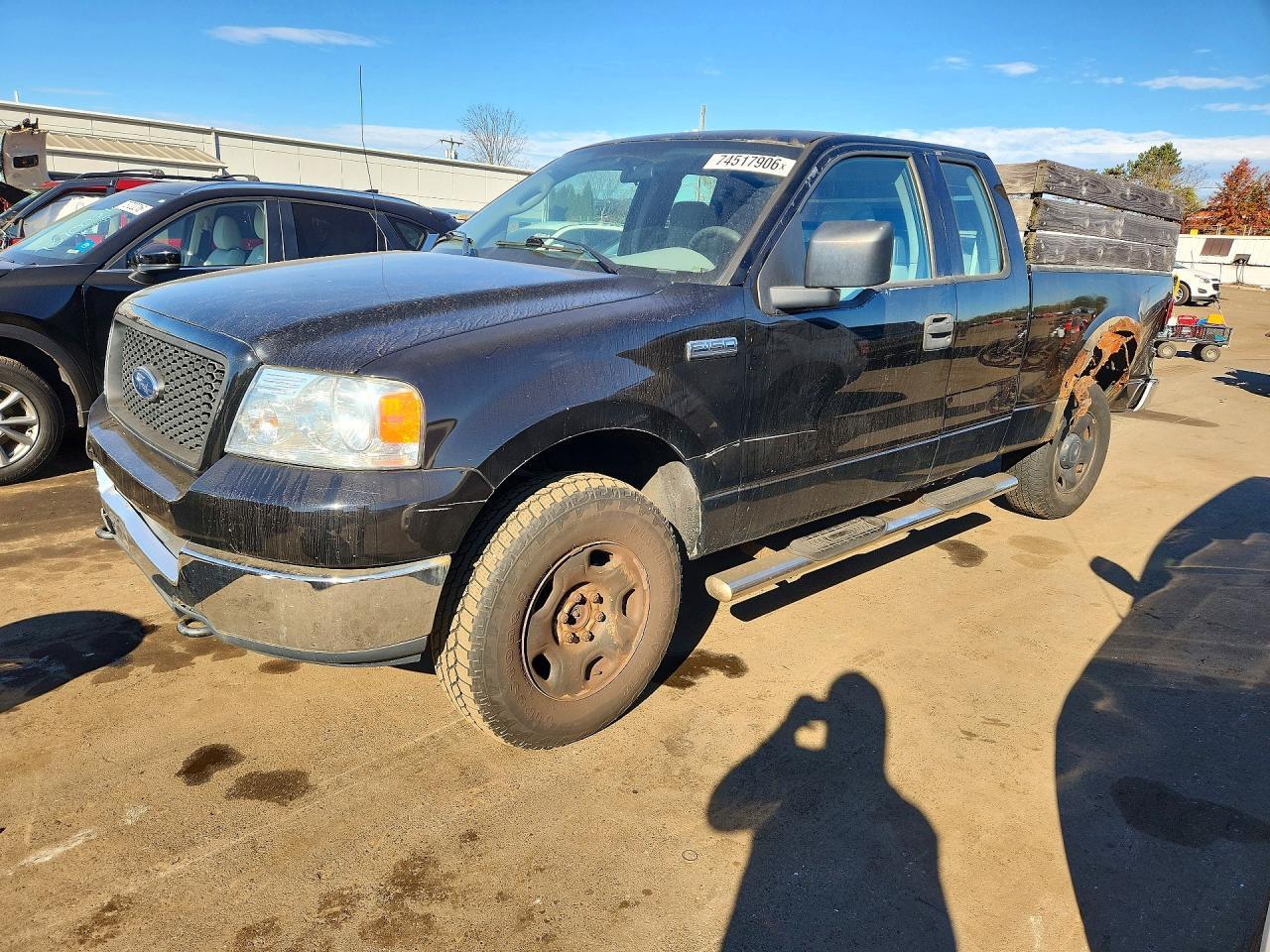 Vista de 2004 FORD F150, ángulo 1