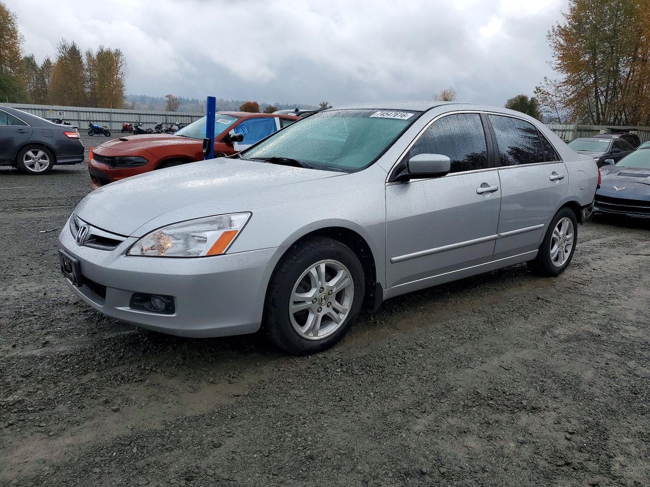 Vue de 2007 HONDA ACCORD SE, angle 1