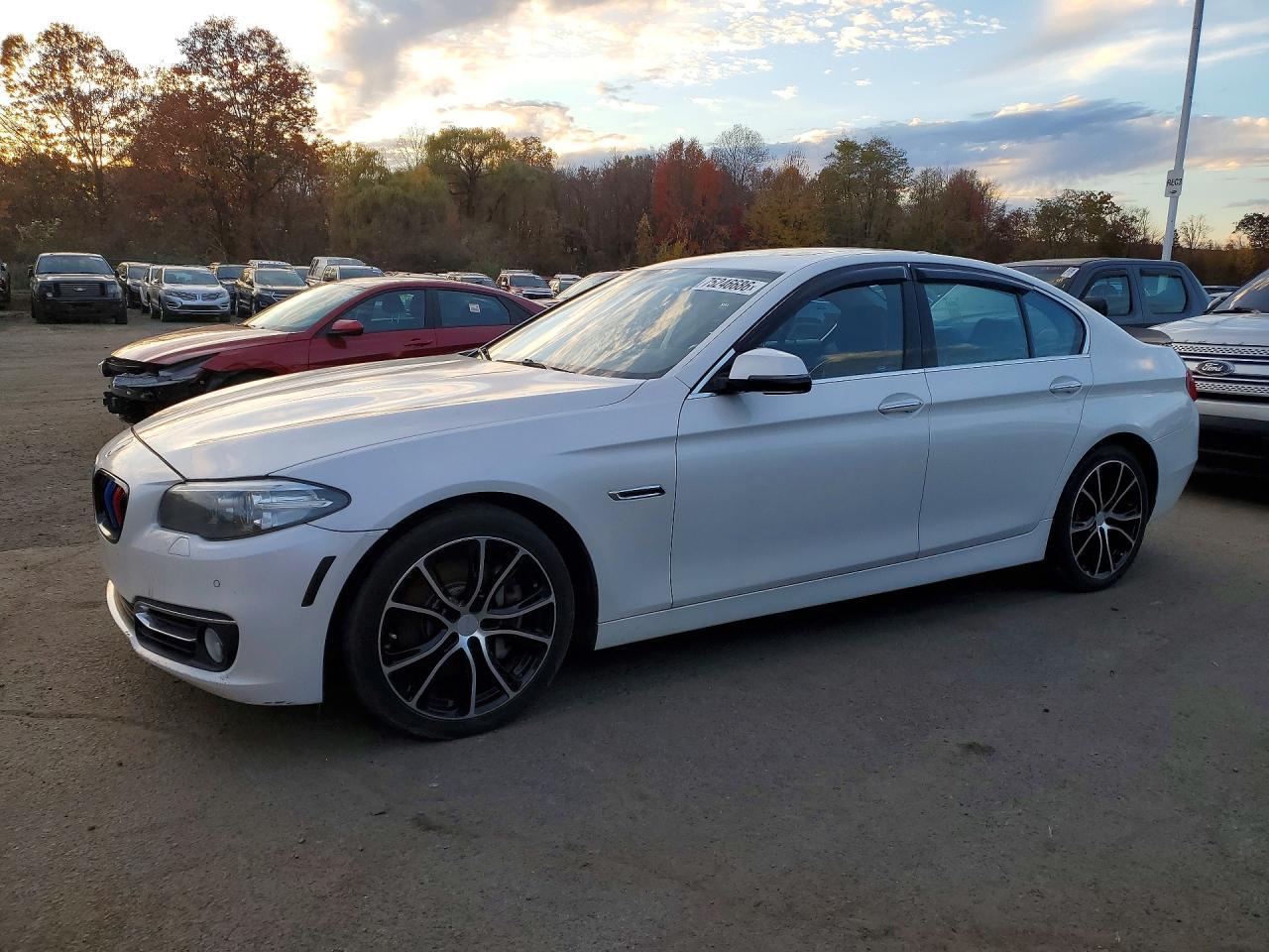 Вид 2015 BMW 535 D XDRIVE, угол 1