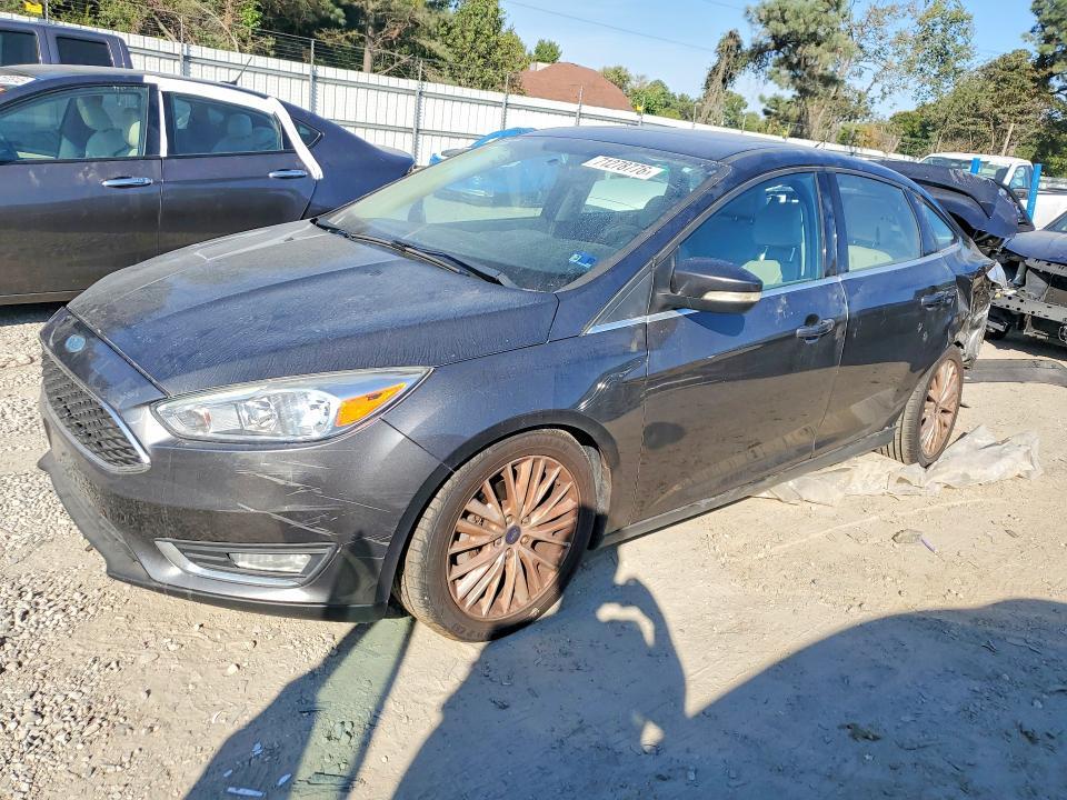 2017 FORD FOCUS TITANIUM  