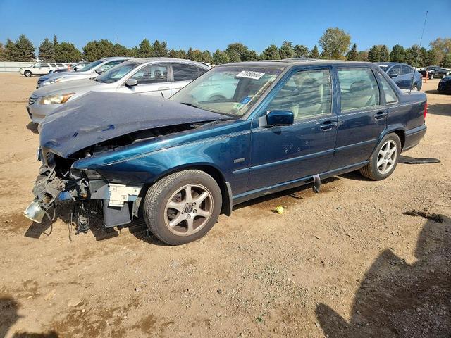 1998 VOLVO S70 GLT  