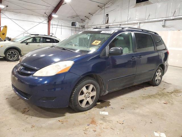 2007 TOYOTA SIENNA   