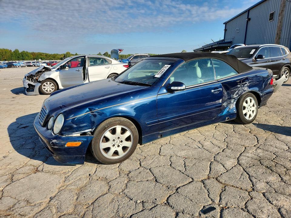 2003 MERCEDES-BENZ CLK 320  