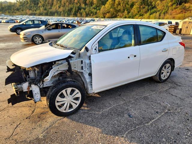 2016 NISSAN VERSA