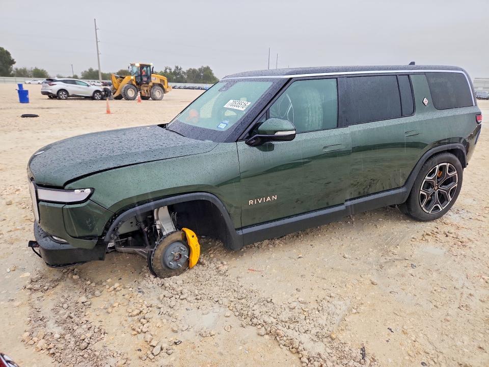 2024 RIVIAN R1S ADVENTURE  