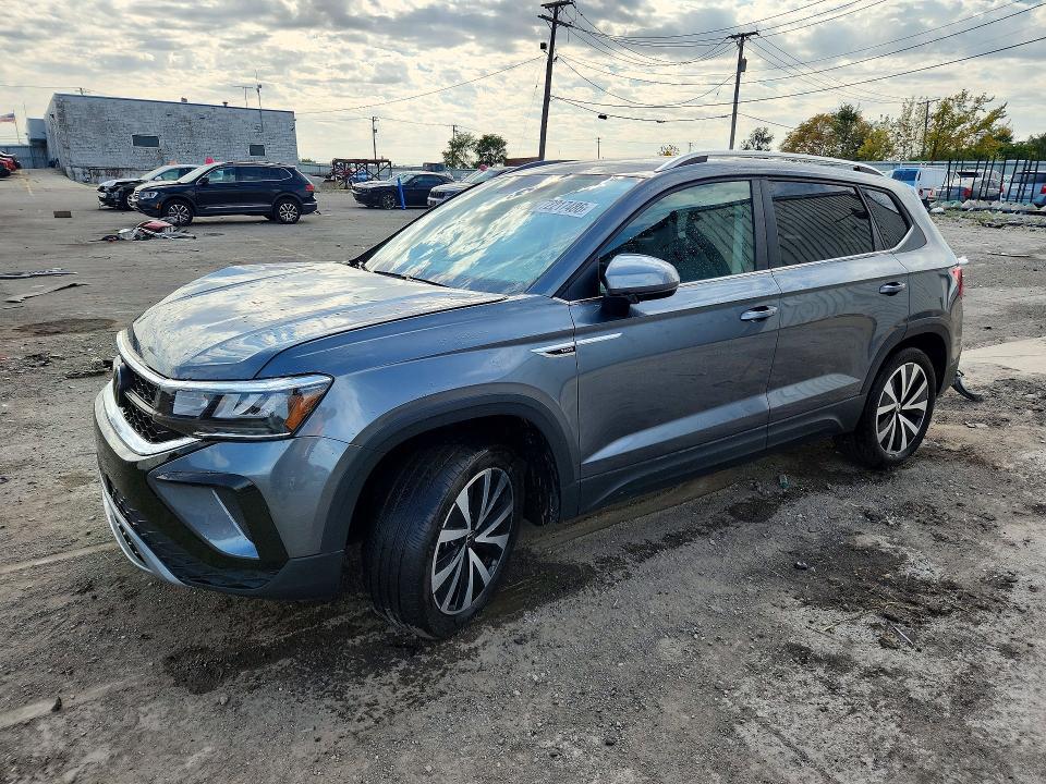2022 VOLKSWAGEN TAOS SE  