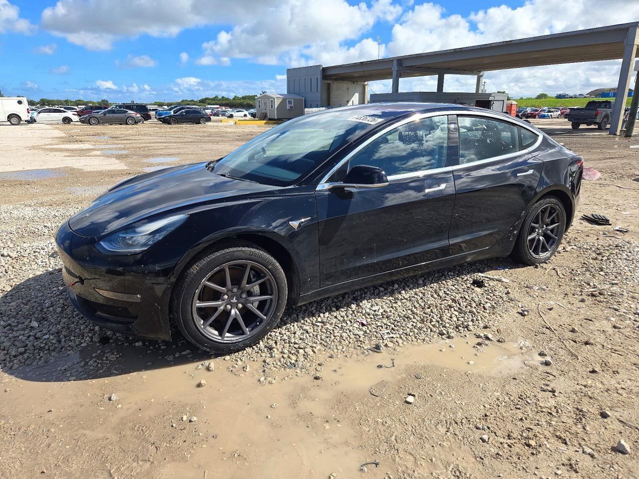 منظر 2018 TESLA MODEL 3، زاوية 1