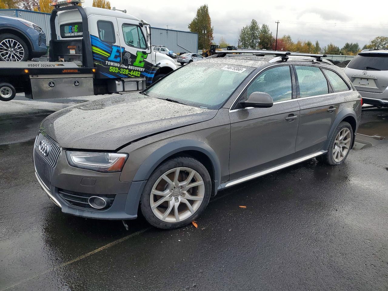 Vista de 2014 AUDI A4 PREMIUM PLUS, ángulo 1
