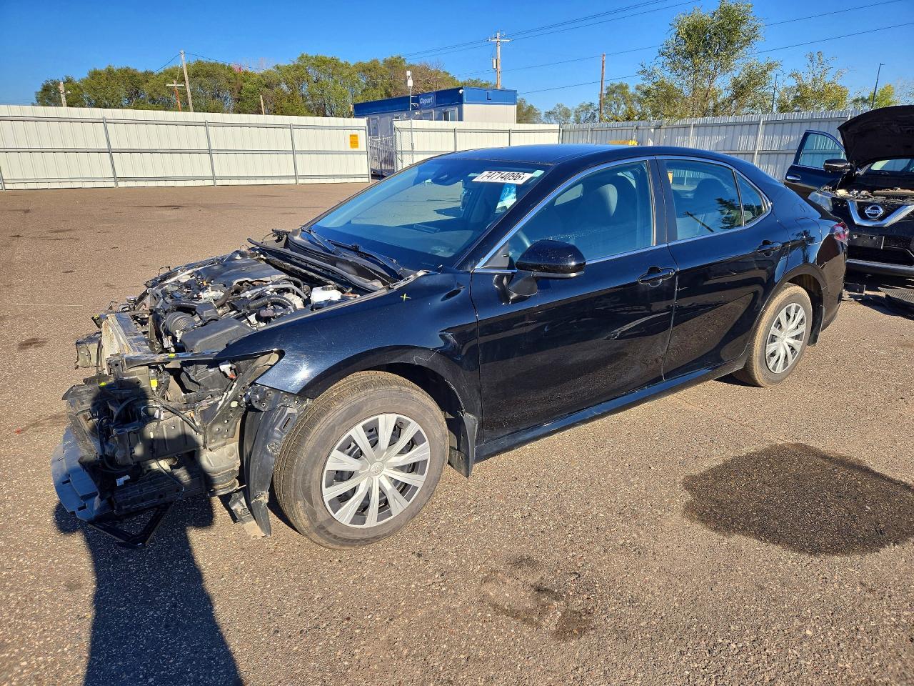 Vedere 2023 TOYOTA CAMRY LE, unghi 1