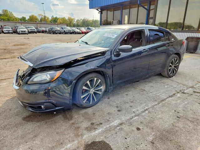 2013 CHRYSLER 200