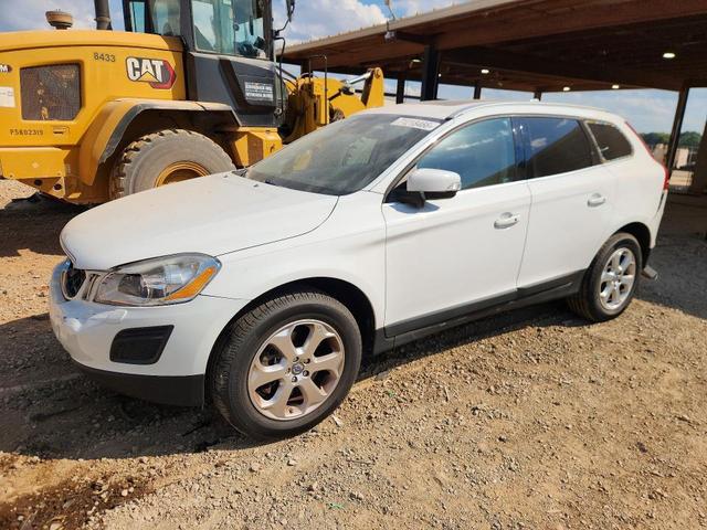 2013 VOLVO XC60 32  