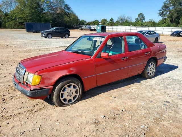 1991 MERCEDES-BENZ 300 E  