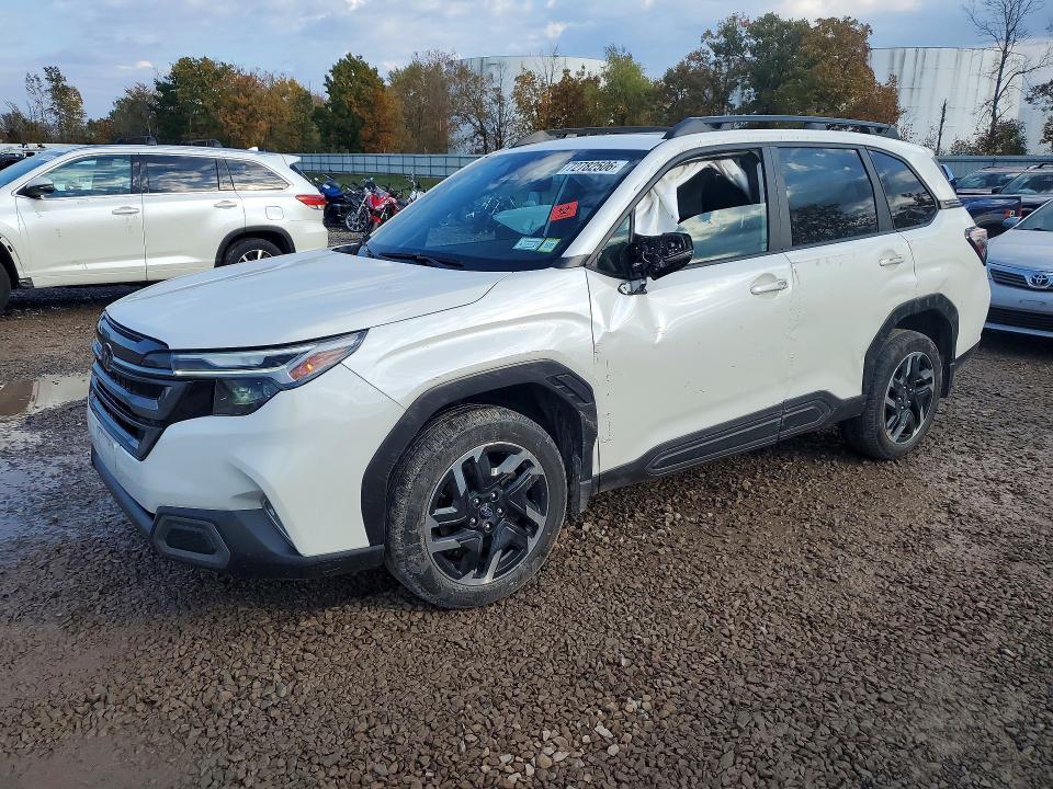 2025 SUBARU FORESTER LIMITED  