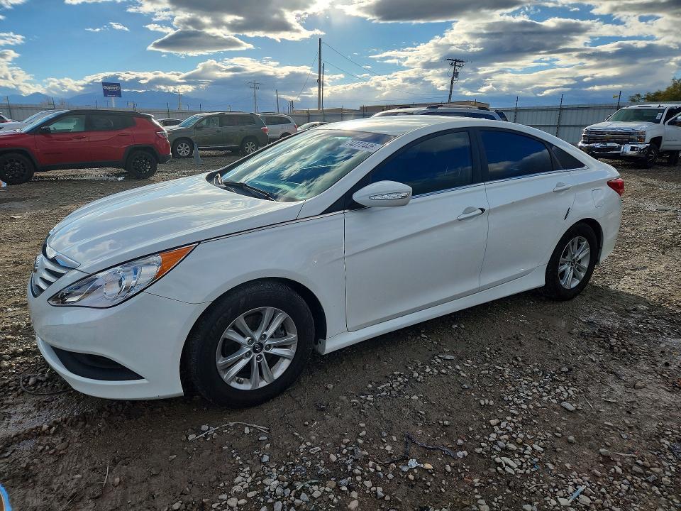 2014 HYUNDAI SONATA GLS  