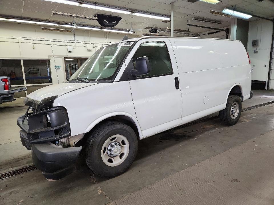 2017 CHEVROLET EXPRESS G2500   