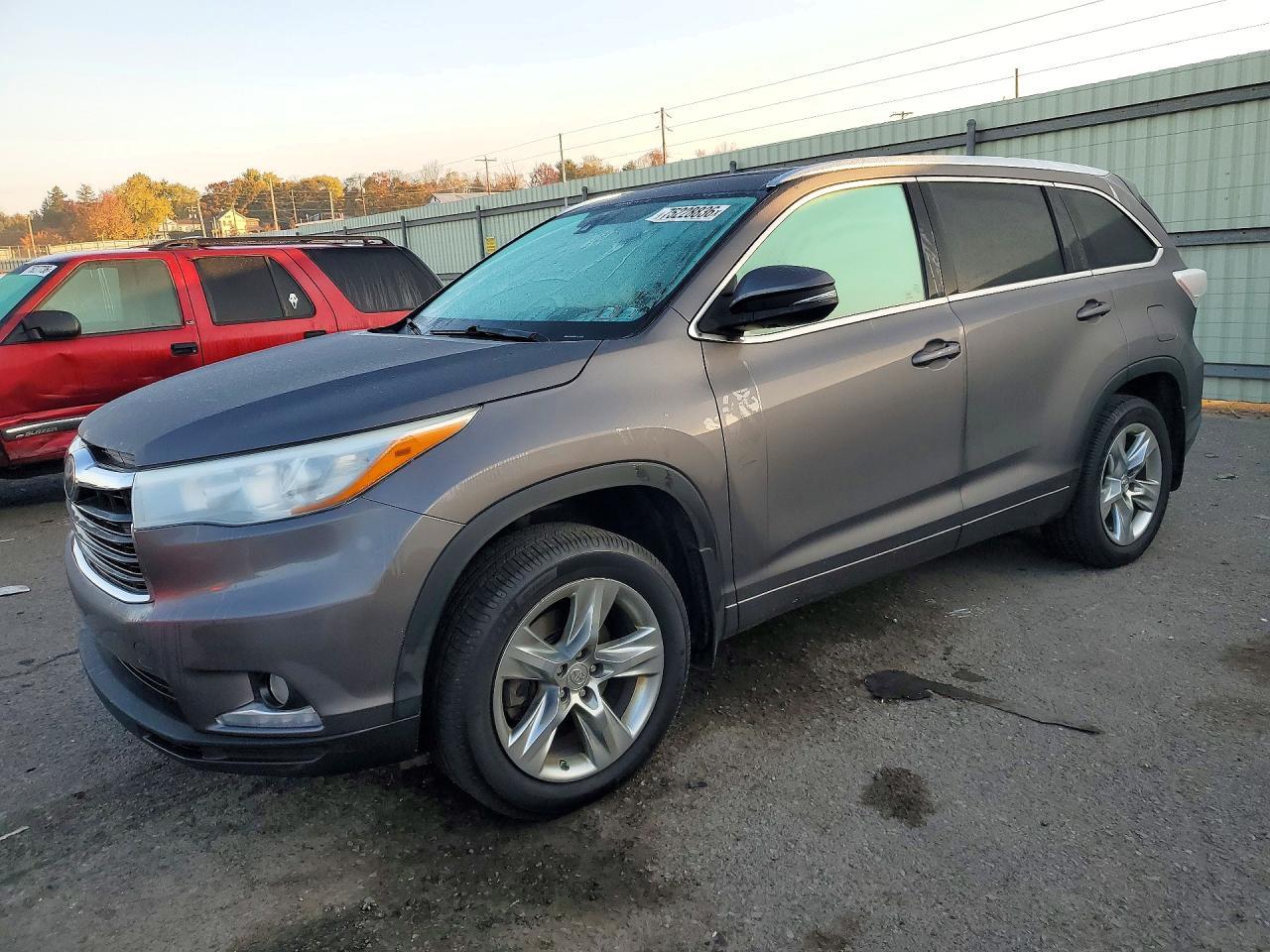 Вид 2015 TOYOTA HIGHLANDER LIMITED PLATINUM, угол 1