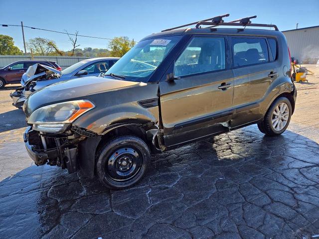 2013 KIA SOUL +  