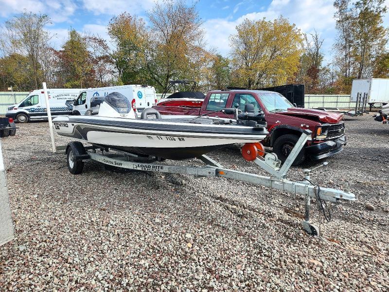 2011 NITRO BOAT