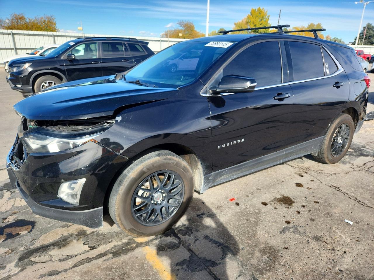 Vista de 2018 CHEVROLET EQUINOX LT, ángulo 1