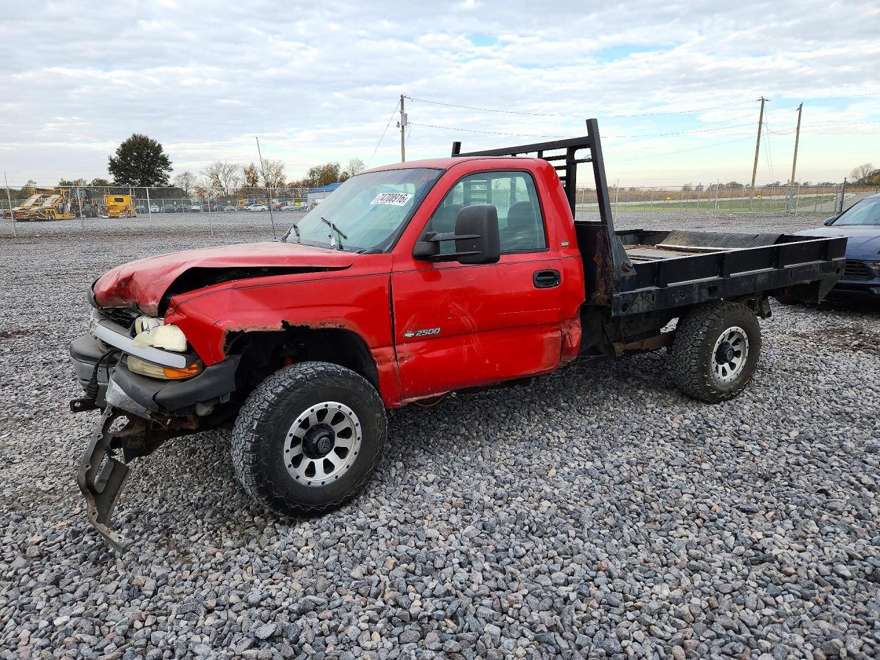 منظر 2000 CHEVROLET SILVERADO K2500، زاوية 1