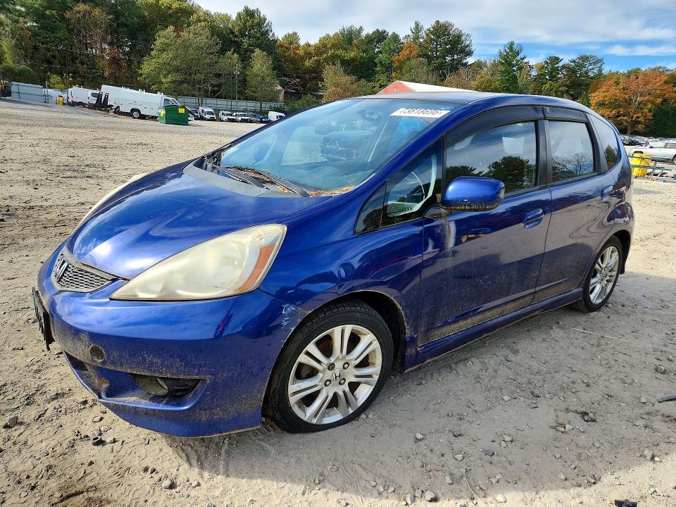 2010 HONDA FIT   