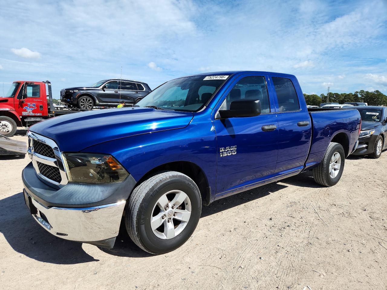 Vista de 2018 RAM 1500 ST, ángulo 1