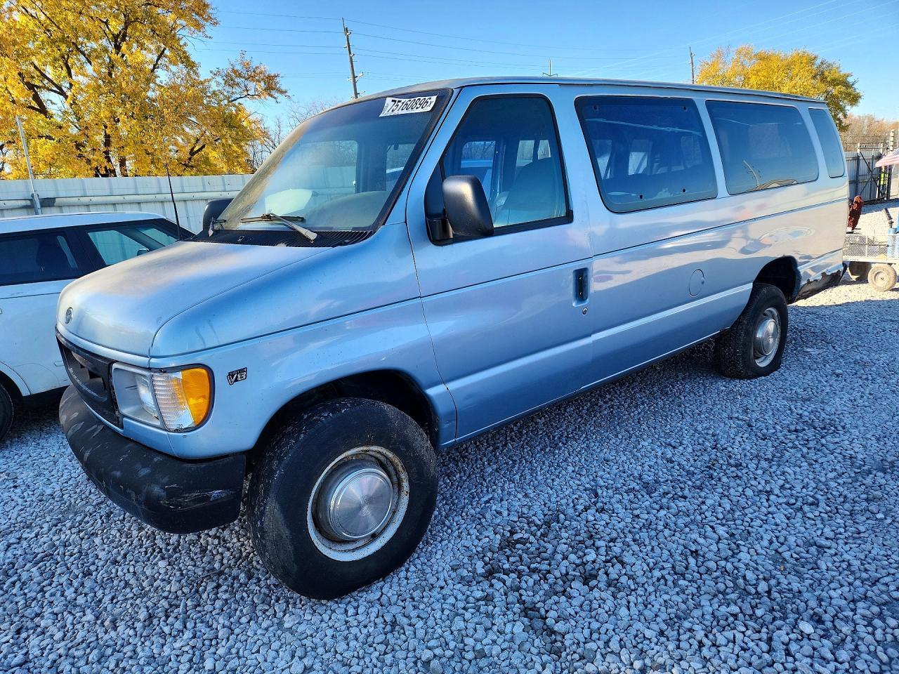 منظر 2000 FORD ECONOLINE E350 SUPER DUTY WAGON، زاوية 1