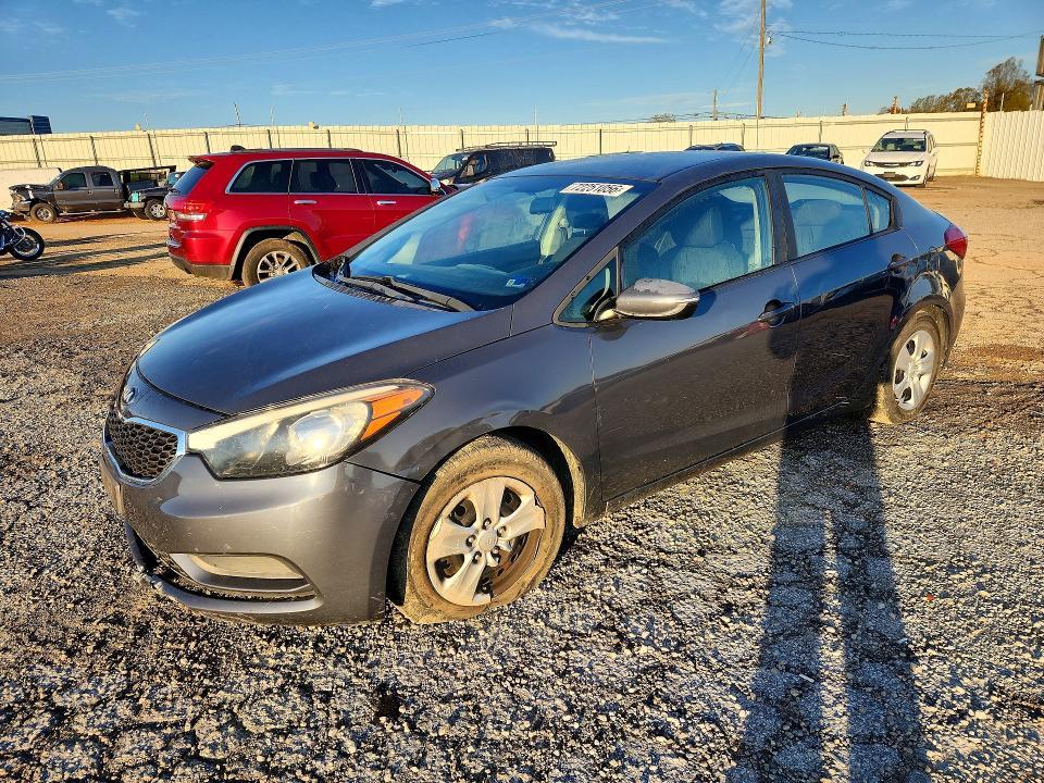 2016 KIA FORTE LX  