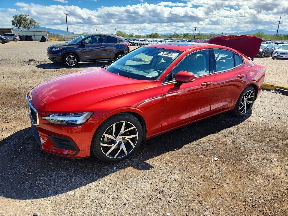 2020 VOLVO S60 T5 MOMENTUM  