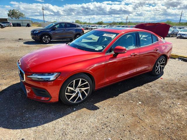2020 VOLVO S60 T5 MOMENTUM  