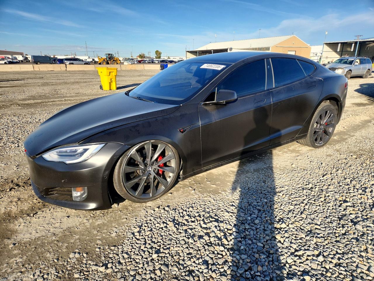 Vue de 2020 TESLA MODEL S, angle 1