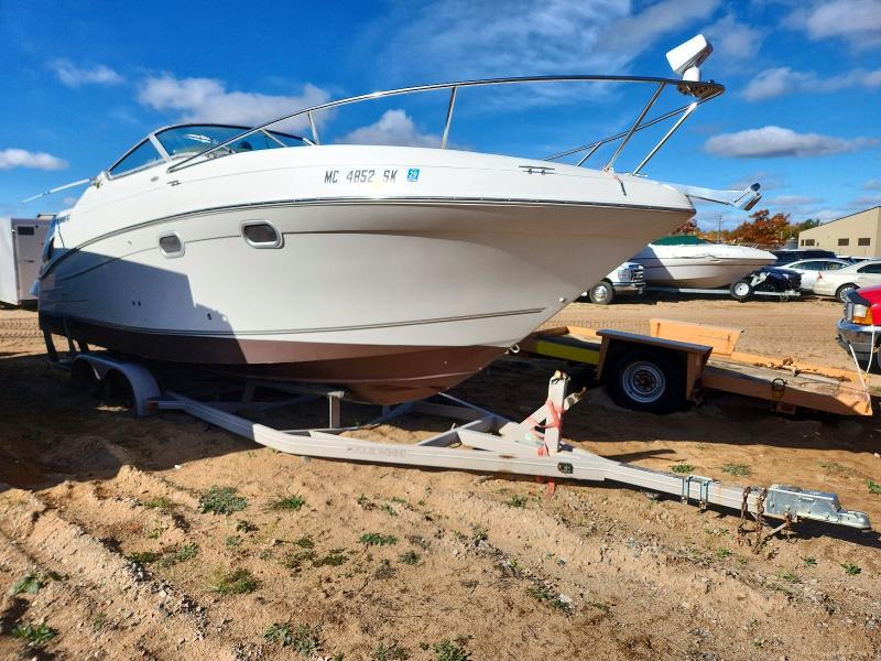 2002 FOUR WINNS BOAT