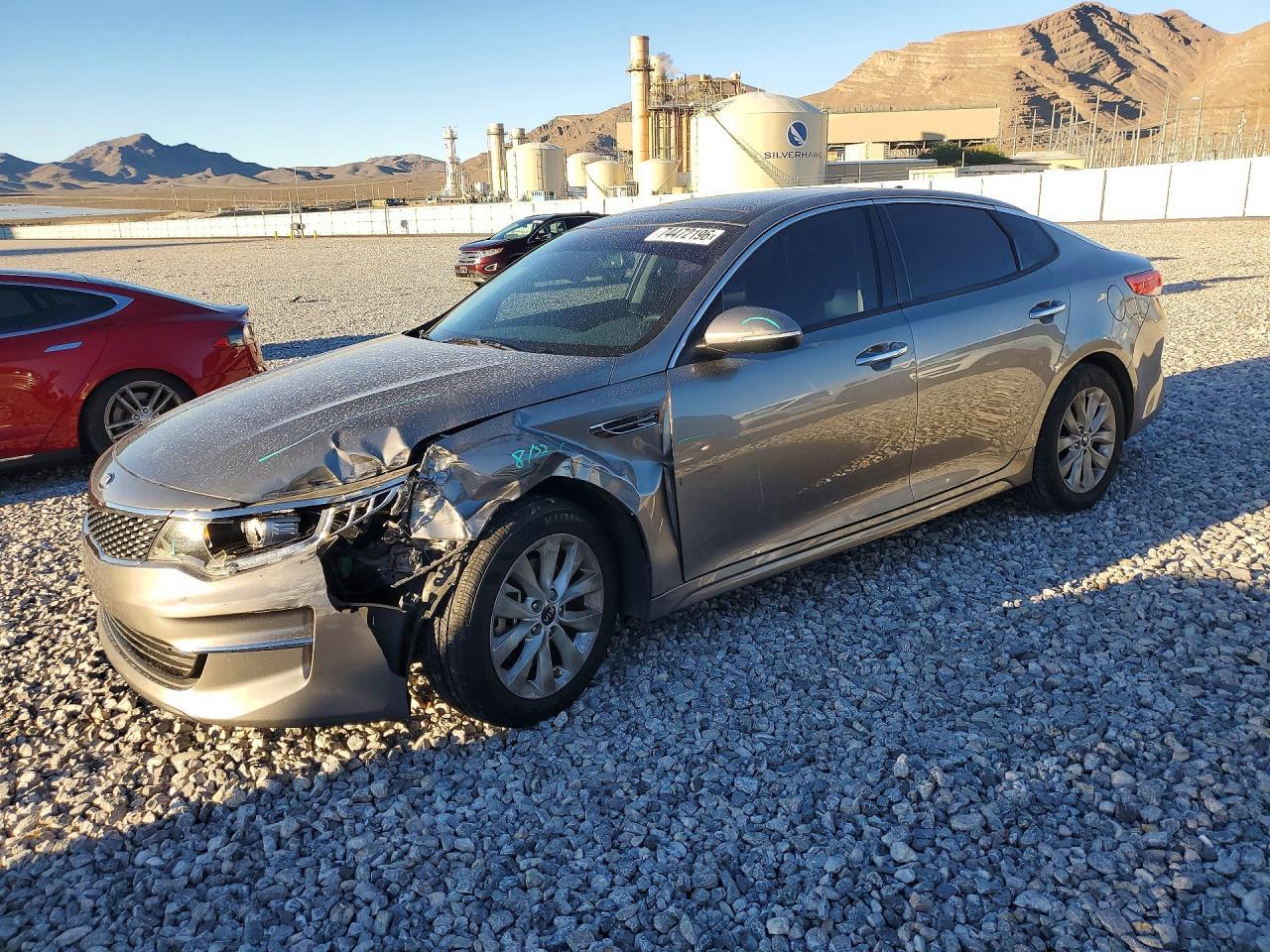 منظر 2018 KIA OPTIMA EX، زاوية 1