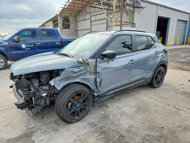 2023 NISSAN KICKS SR  