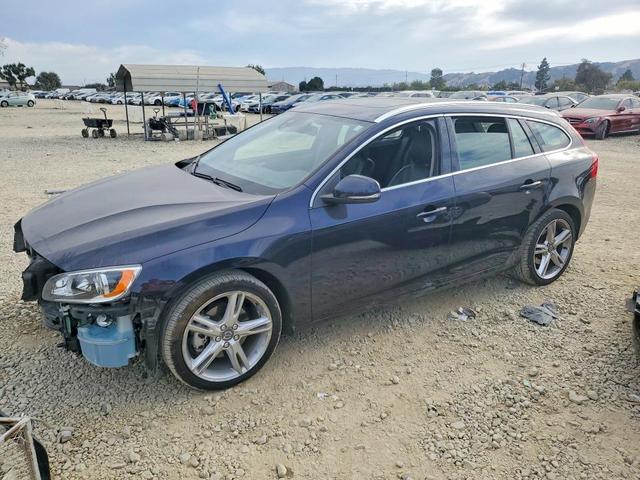 2016 VOLVO V60 T5 PREMIER  