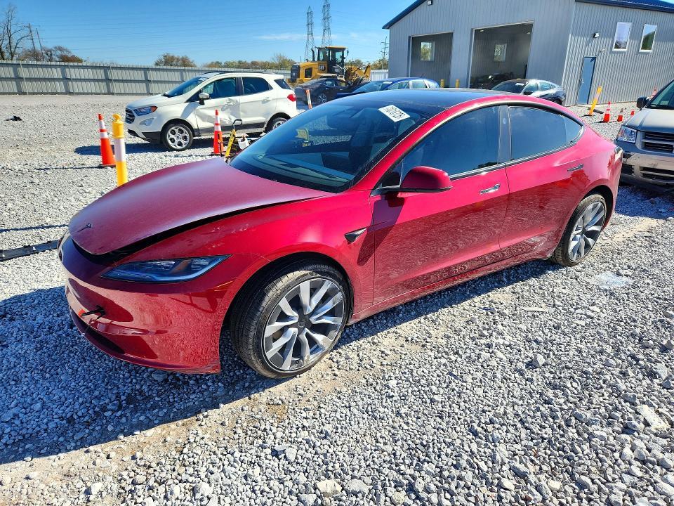 2026 TESLA MODEL 3   