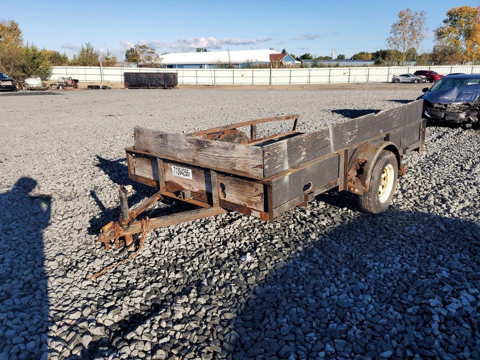 2000 UTILITY TRAILER