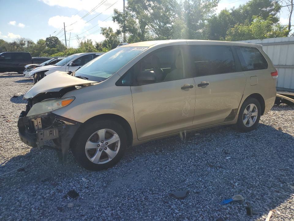 2011 TOYOTA SIENNA BASE 7-PASSENGER  