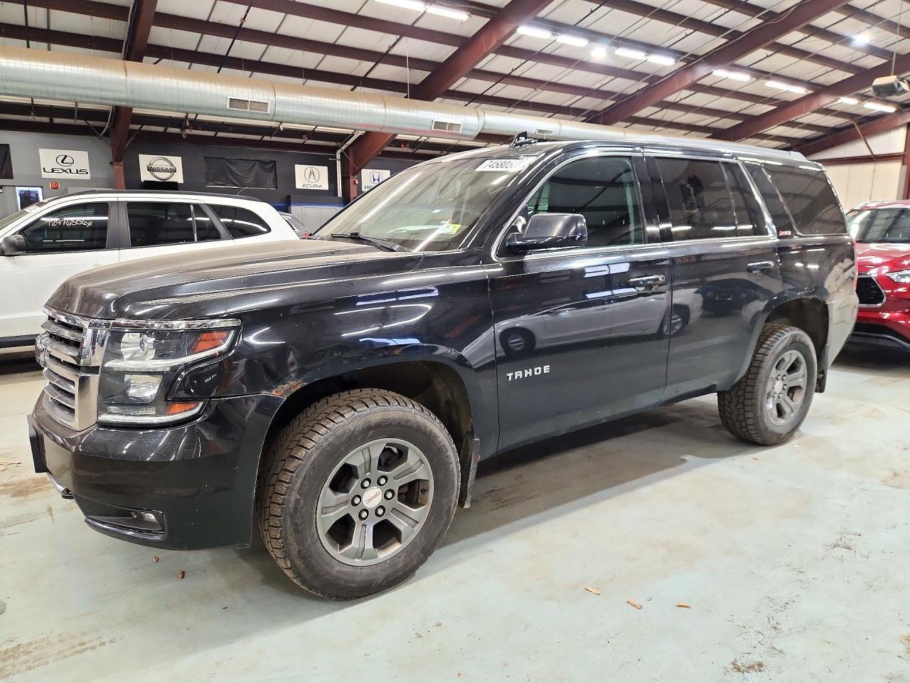 Vedere 2016 CHEVROLET TAHOE K1500 LT, unghi 1