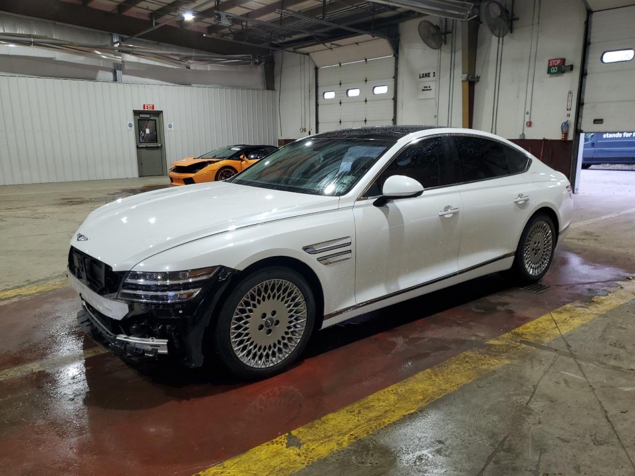Vista de 2022 GENESIS G80 2.5T, ángulo 1