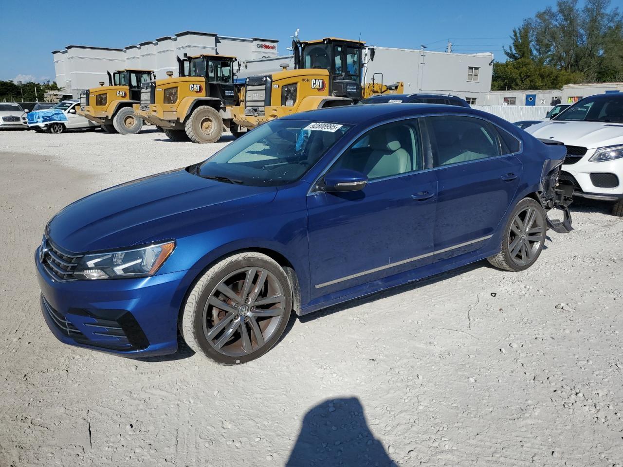 منظر 2016 VOLKSWAGEN PASSAT S، زاوية 1