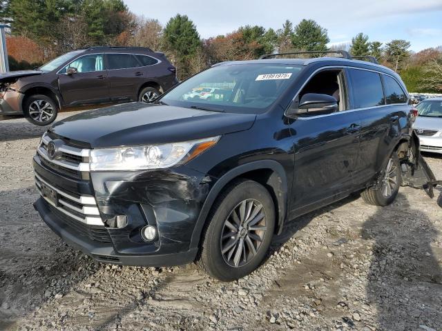 2017 TOYOTA HIGHLANDER SE  
