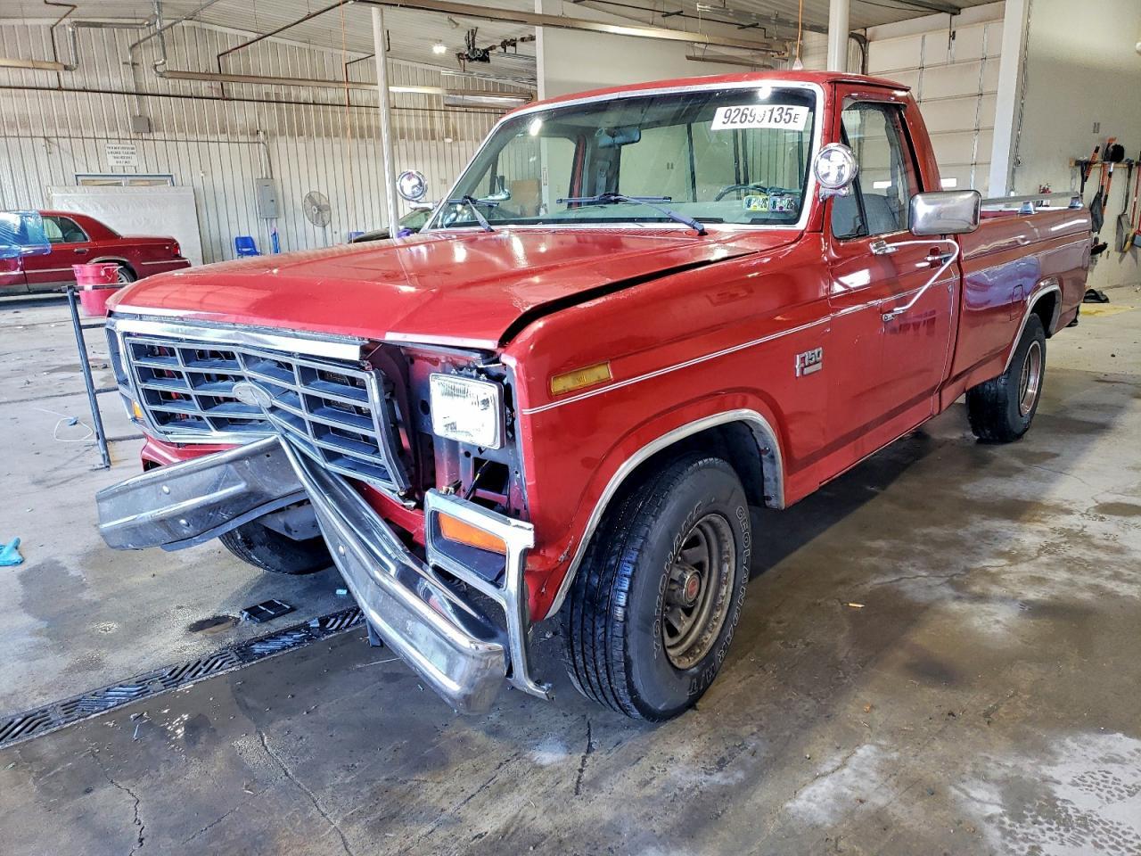 منظر 1986 FORD F150، زاوية 1