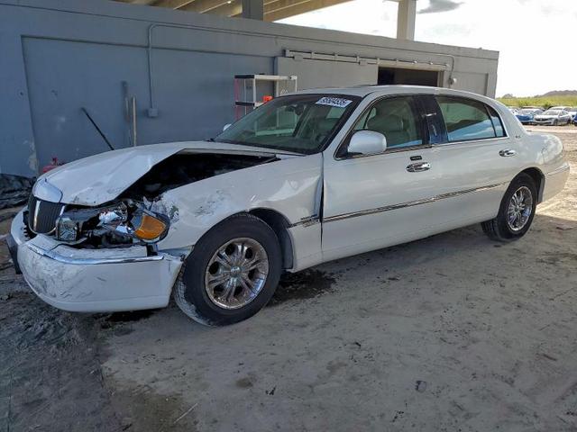 2002 LINCOLN TOWN CAR CARTIER L  