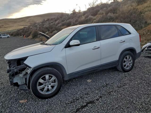 2011 KIA SORENTO BASE  